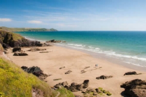 baby friendly beach cawsand cornwall