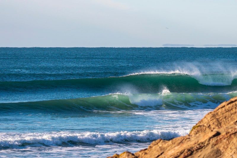 waves-kingsand-beach